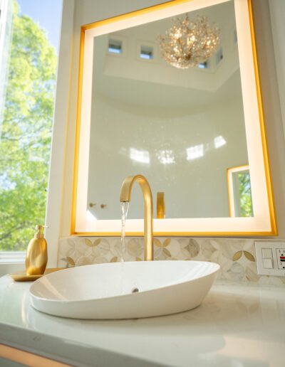 Elegant bathroom sink and mirror